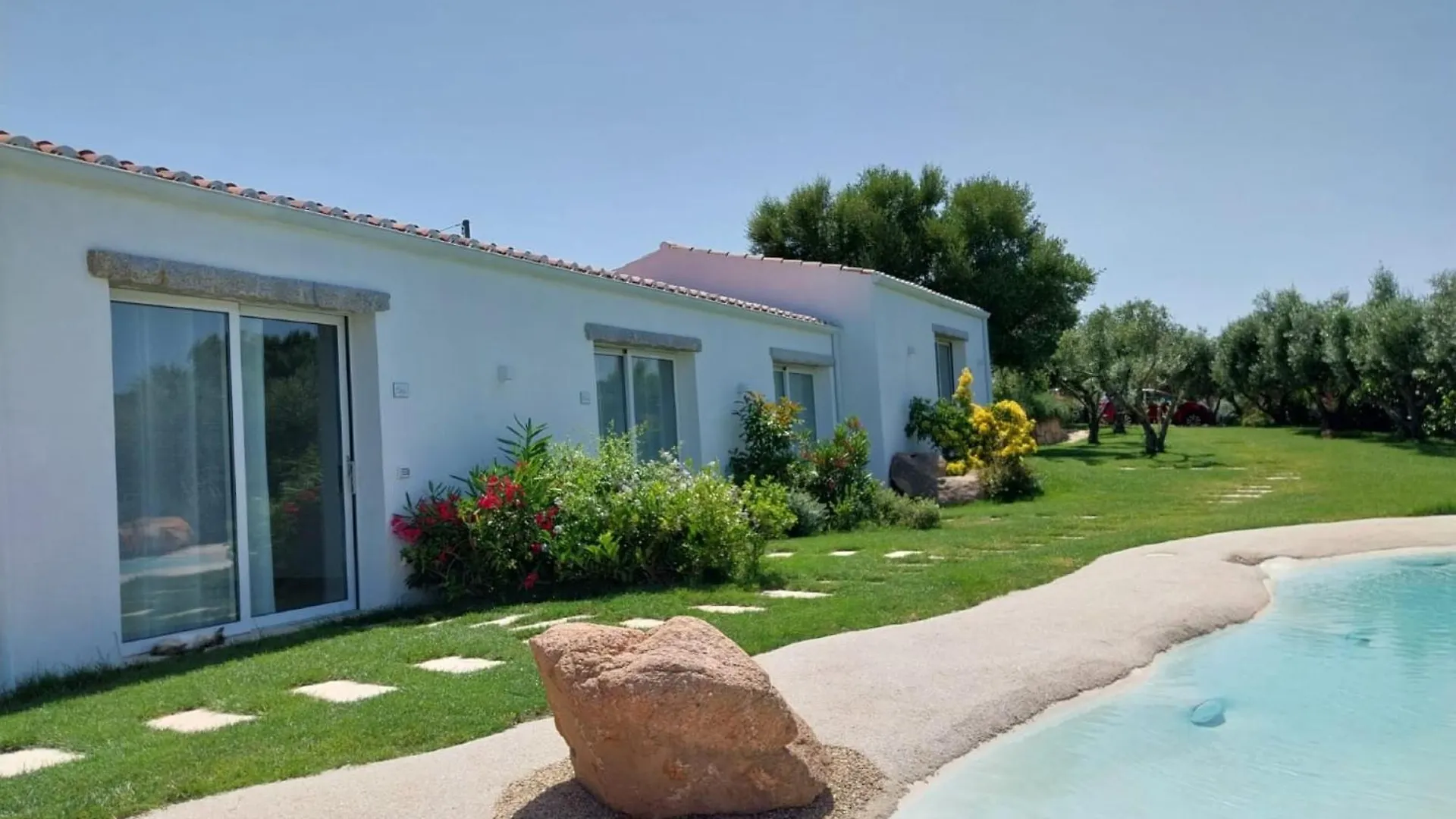 מונטי Green Paradise בית נופש